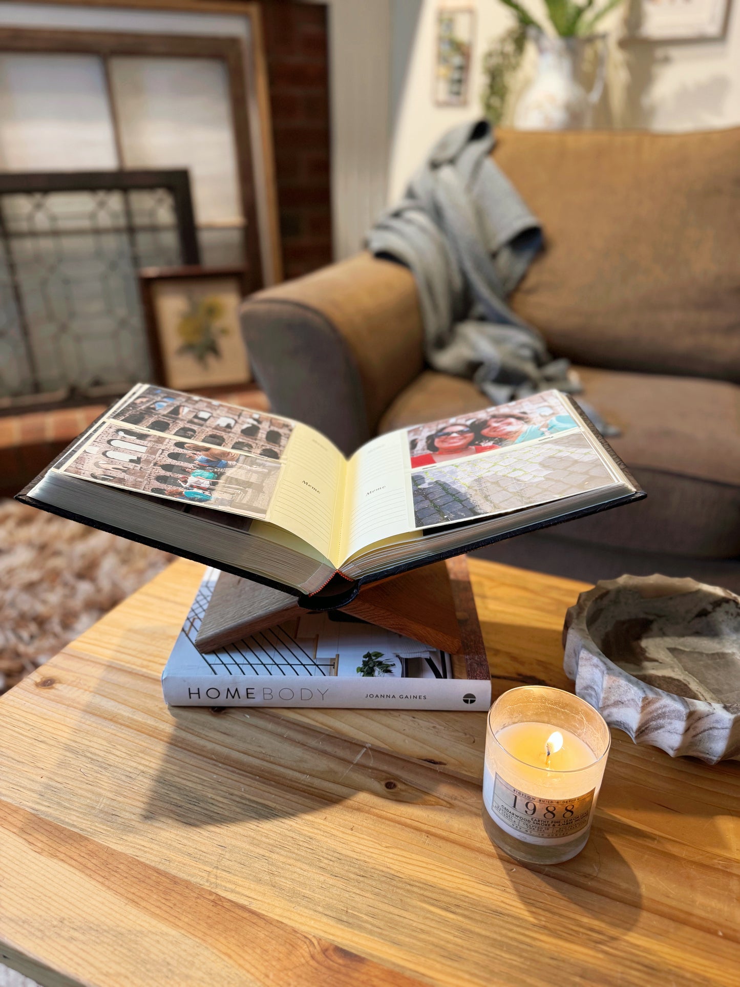 Coffee Table Book Holder - Thin