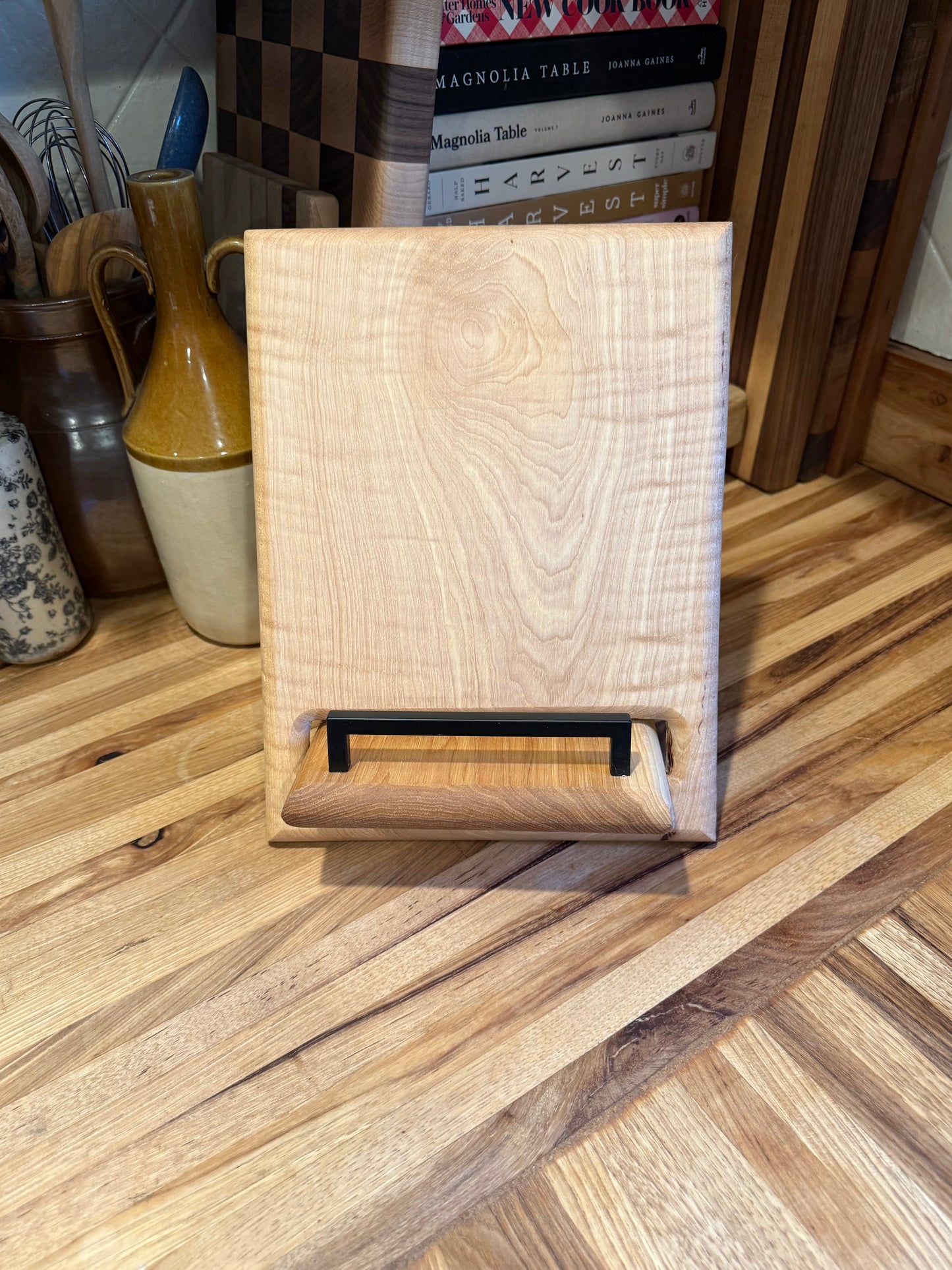 Tiger Hickory Cookbook Holder