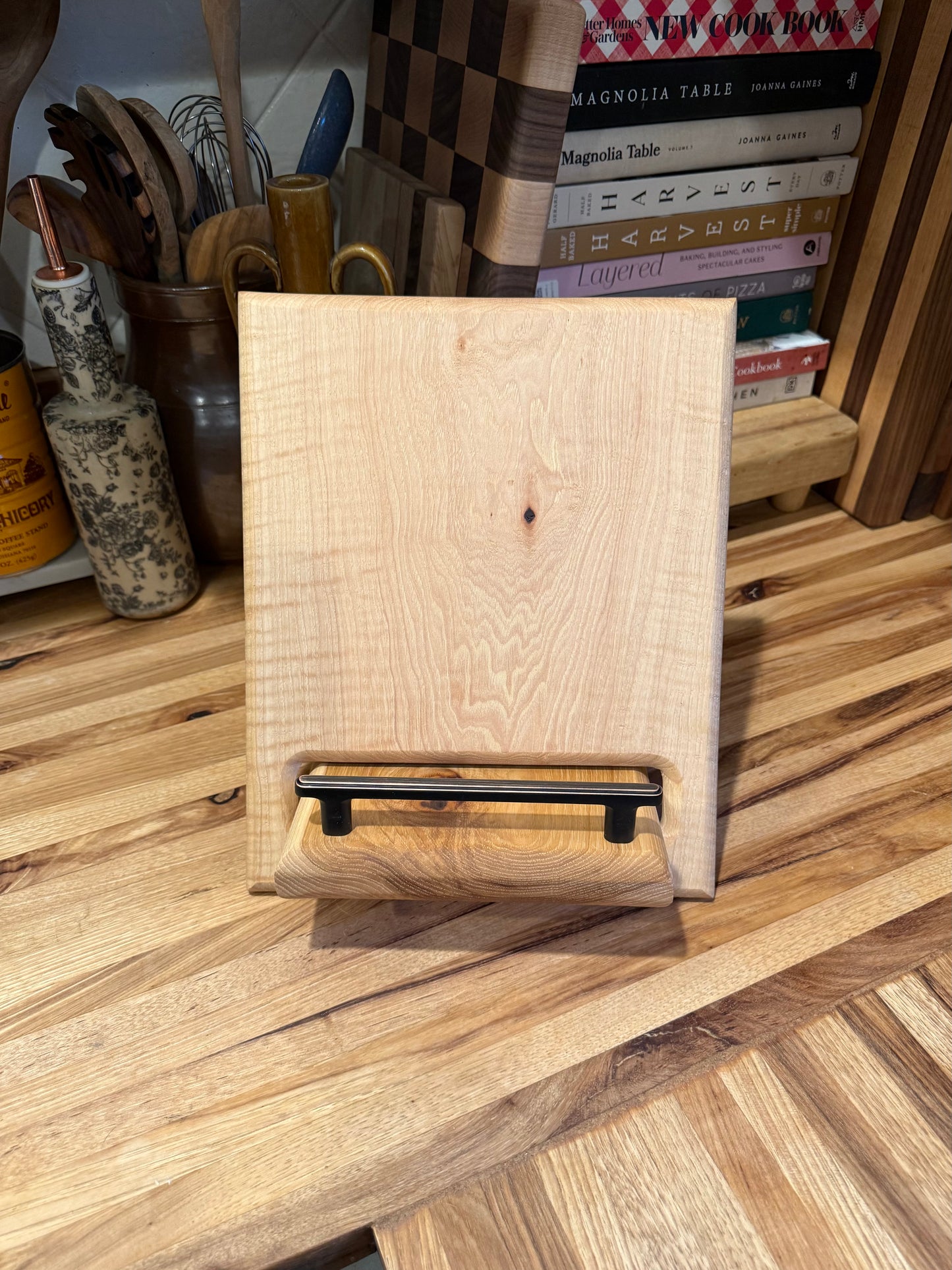 Tiger Hickory Cookbook Holder