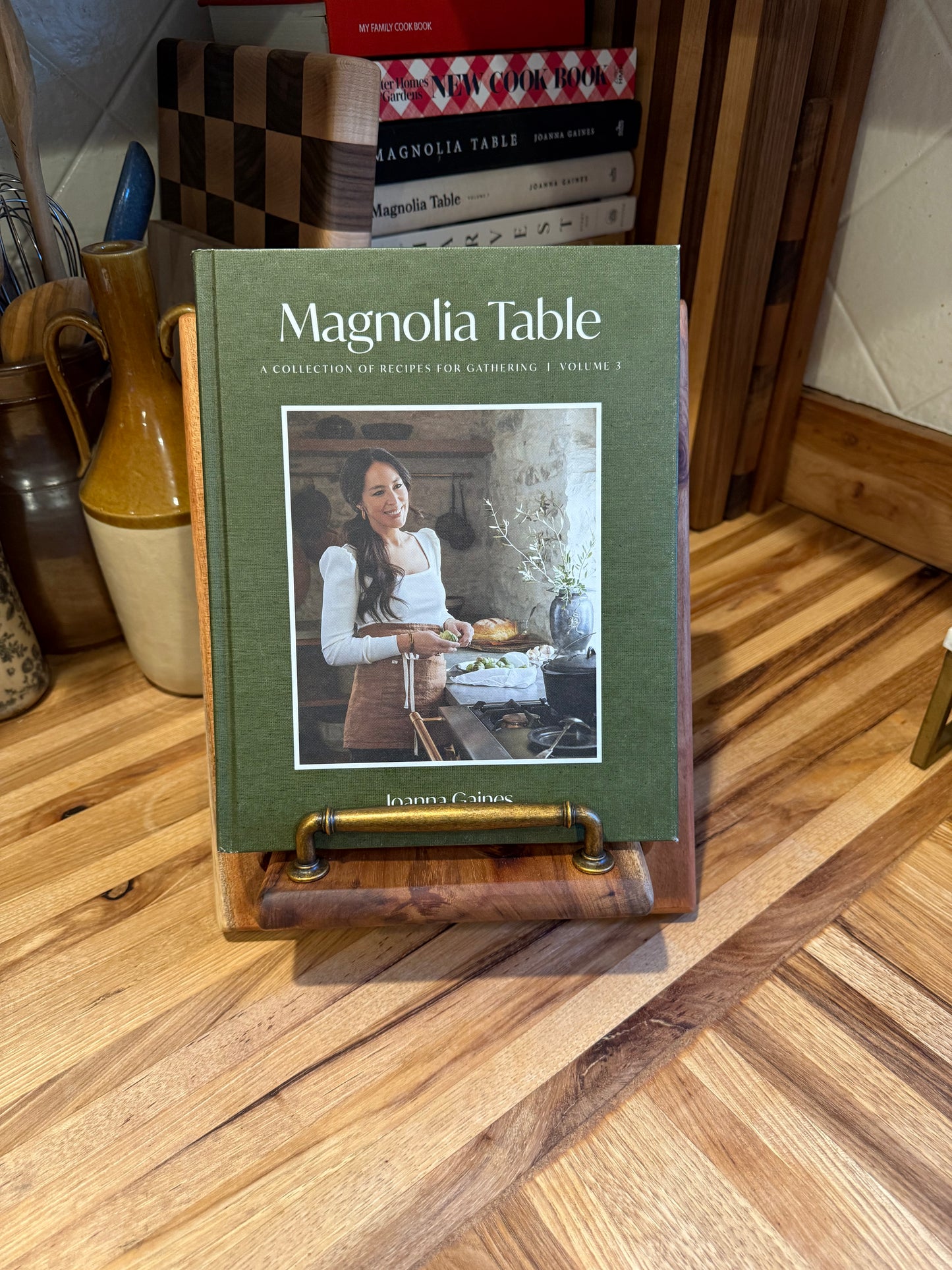 Acacia Cookbook Holder