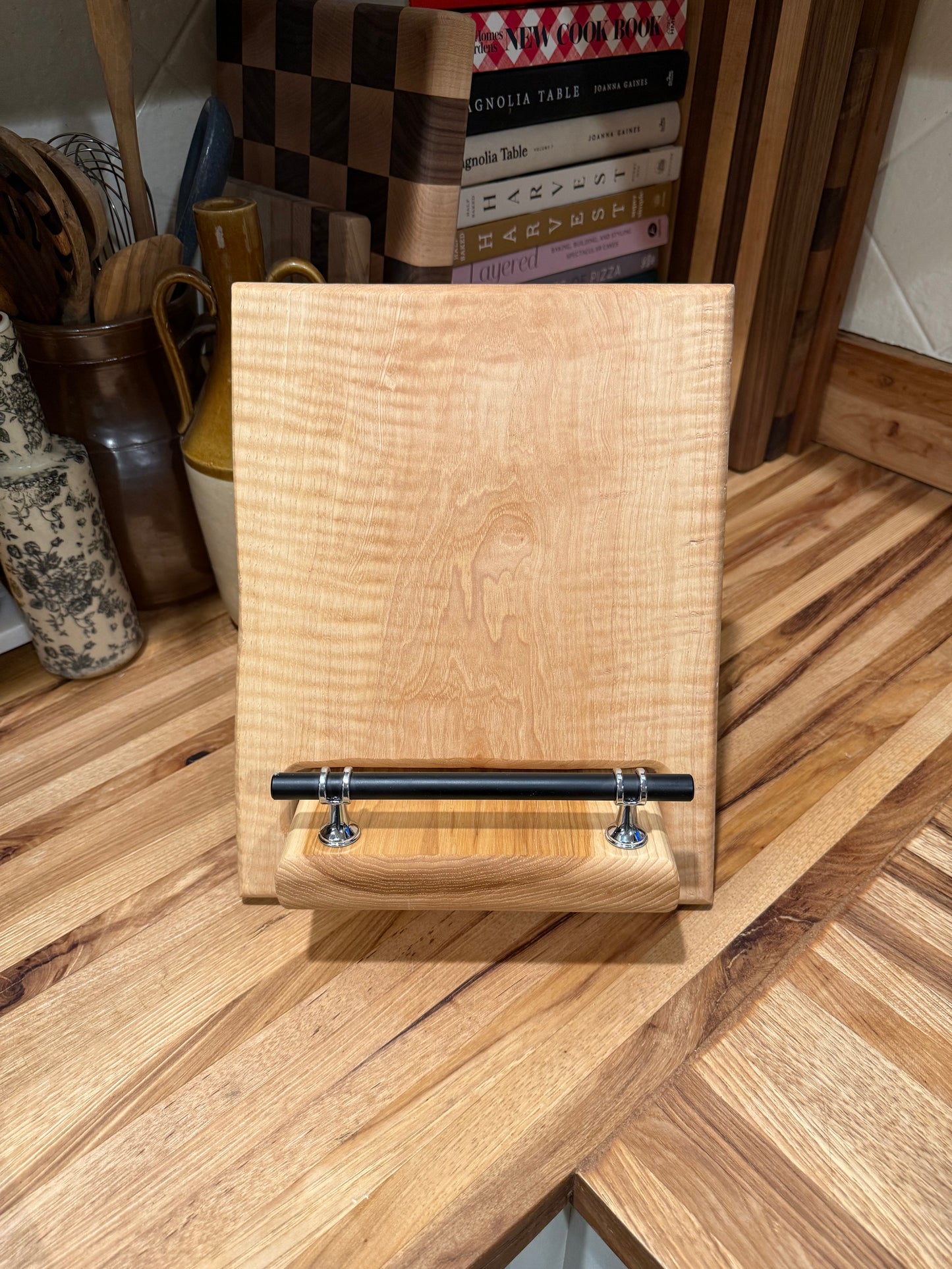 Tiger Hickory Cookbook Holder